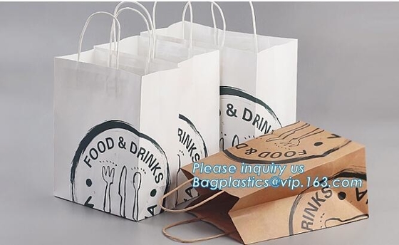 snel voedsel document die van kraftpapier van verpakkingsgrcoery draagt het bruine zakken met handvatten, weghaalt het document van snel voedselkraftpapier zak, bage winkelen